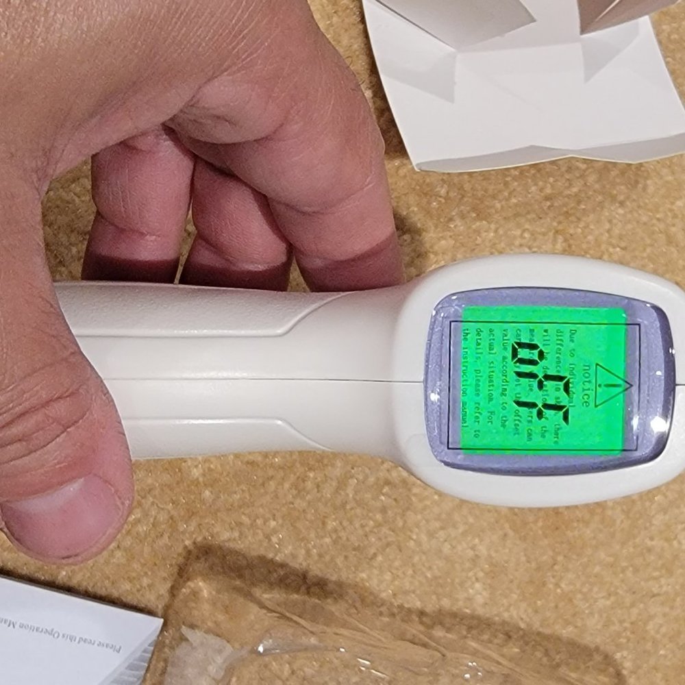 Infrared Thermometer New - Picture 7 of 10